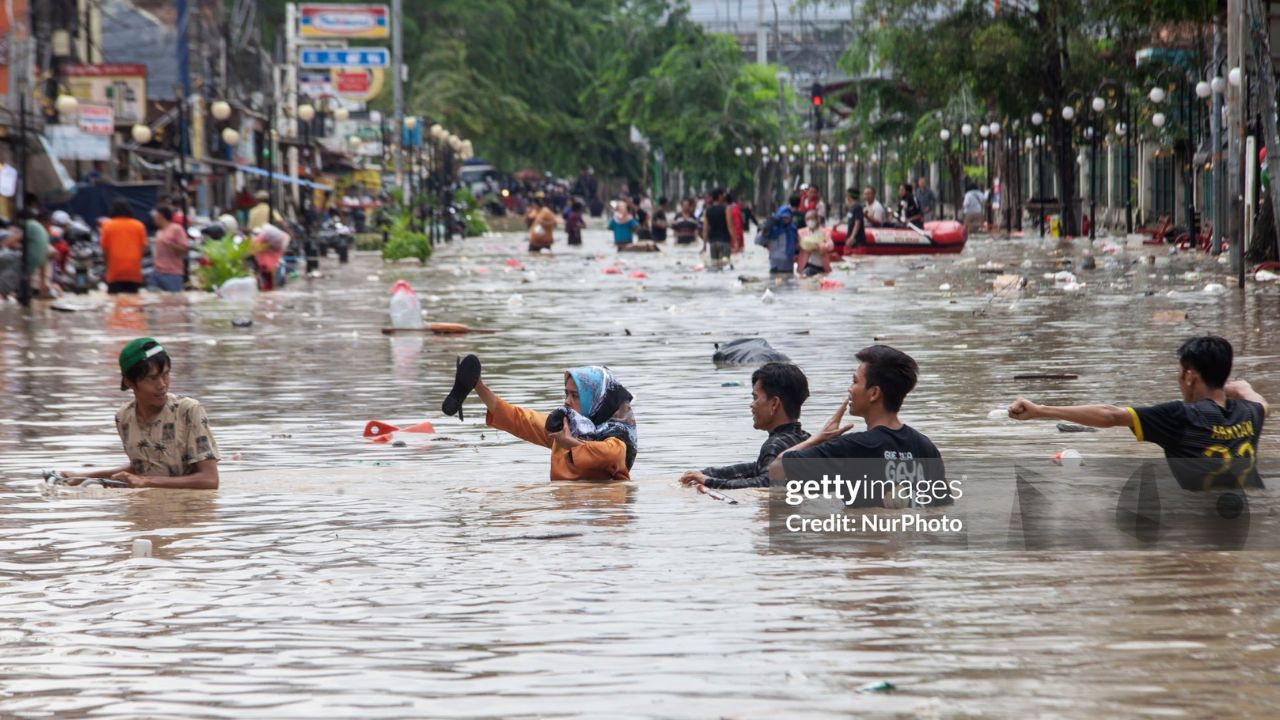 Enchentes e desmoronamentos matam 40 pessoas no Nepal