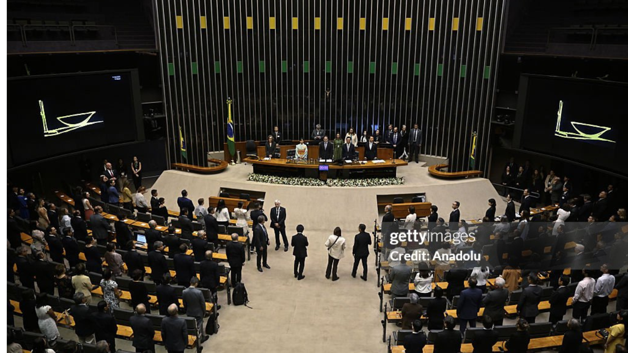 Em votação unânime, Câmara aprova isenção de Imposto de Renda até R$5 mil