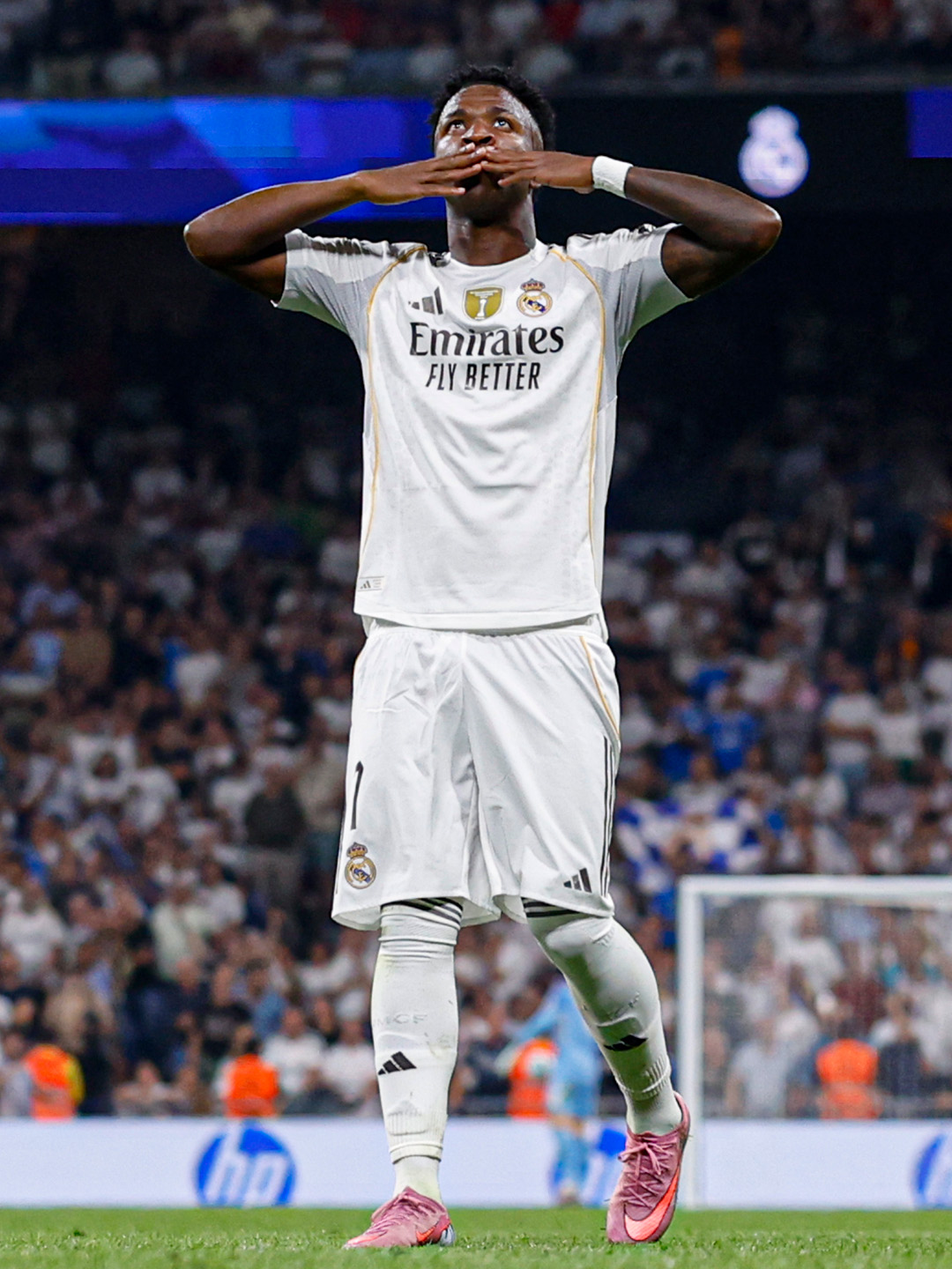 Equipe de Vini Jr. explica para quem foi dedicado o gol