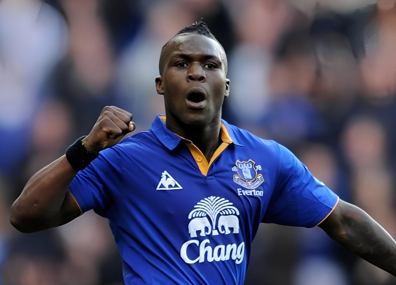 Ídolo do futebol holandês, Royston Drenthe é hospitalizado após AVC