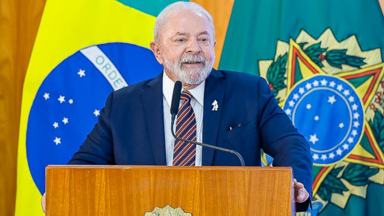 Lula sanciona lei mais rigorosa contra a venda de álcool para menores