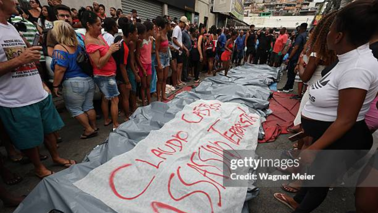 Operação Contenção deixa mais de 100 mortos | Reprodução/Wagner Meier/Getty Images Embed