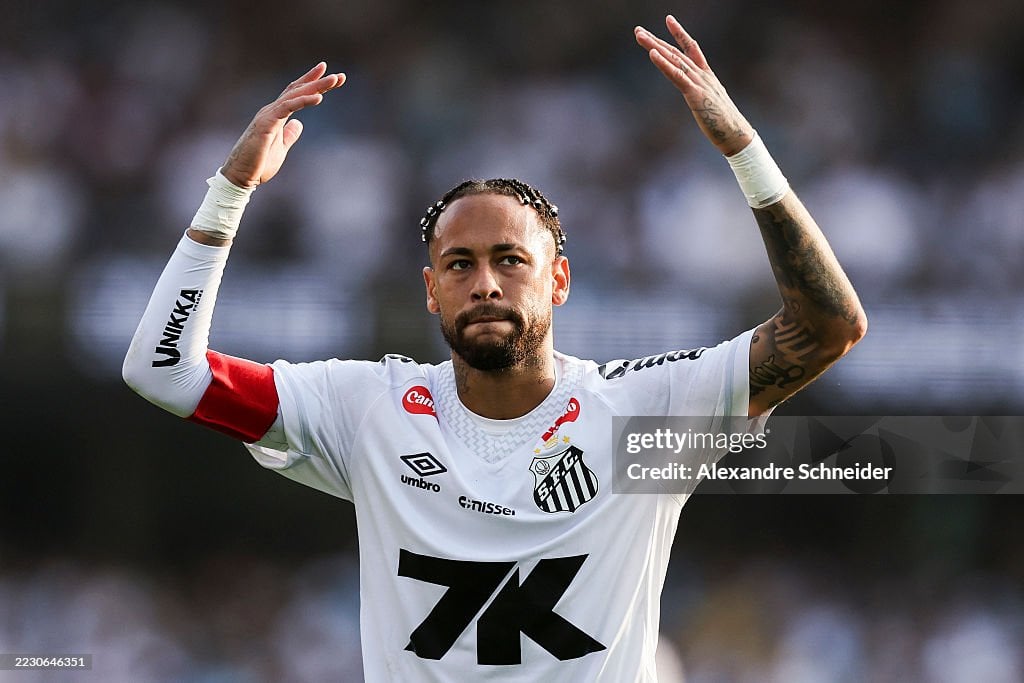 Neymar está perto de voltar a jogar pelo Santos