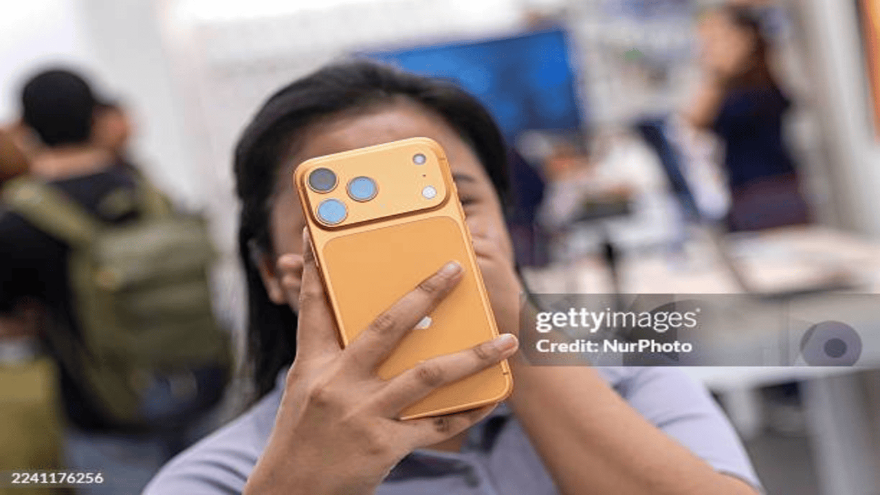 Apple prepara lançamento do iOS 26.0.2 com foco em correções e estabilidade antes da chegada do iOS 26.1