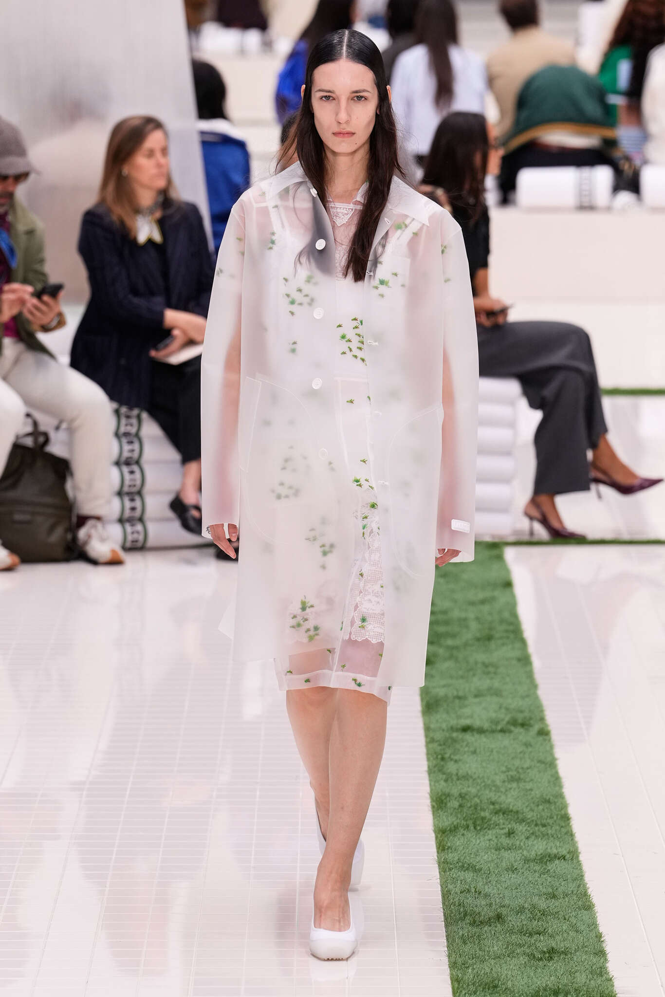 Desfile atlético da Lacoste chama atenção na Semana de Moda de Paris