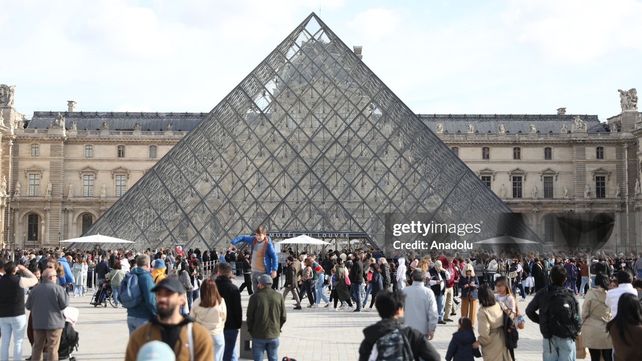 Louvre reforçará segurança com dispositivos anti-intrusão após roubo milionário