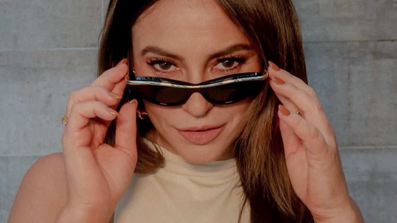 Paolla Oliveira reflete sobre relação com o corpo e pressão estética