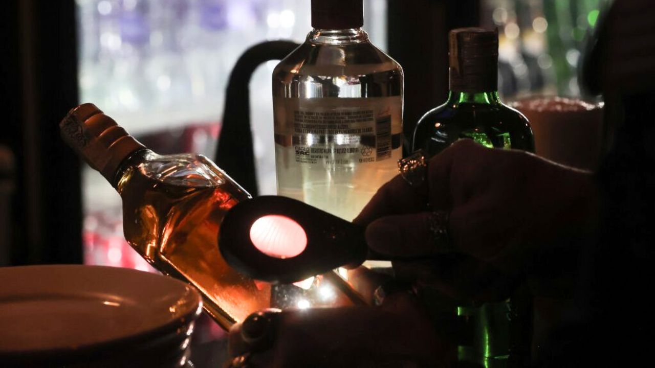 Projeto que torna adulteração de bebidas crime hediondo é aprovado pela Câmara