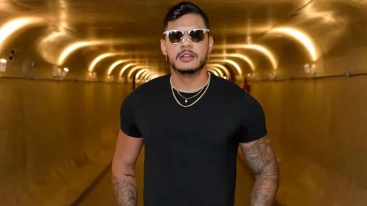 Rapper Hungria permanece na UTI e passa por hemodiálise