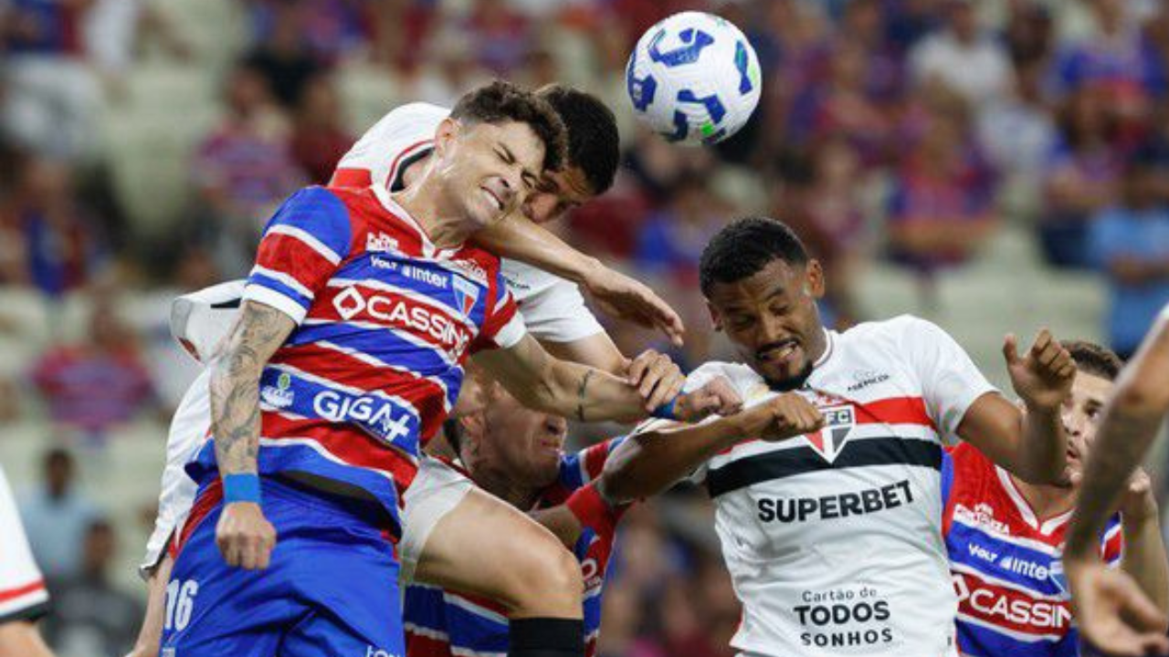 São Paulo vence Fortaleza no Castelão e alivia seu torcedor no campeonato