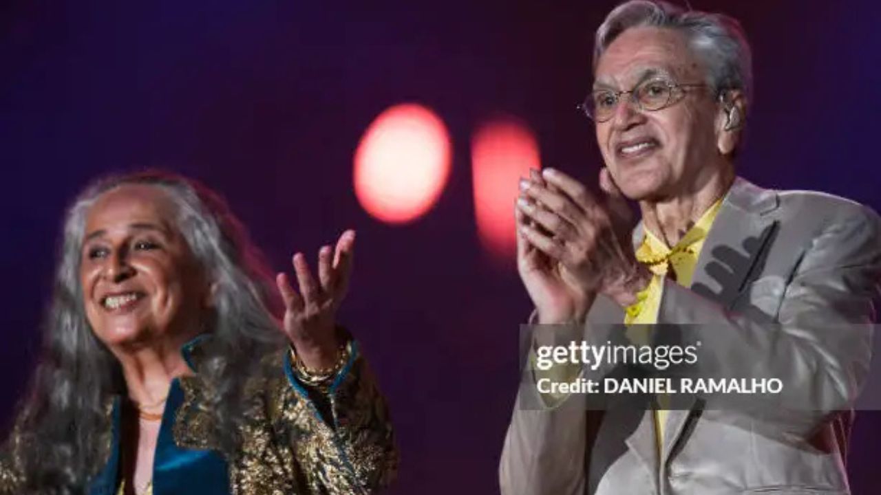Caetano Veloso  e Maria Bethânia | Reprodução/Daniel Ramalho/Getty images Embed