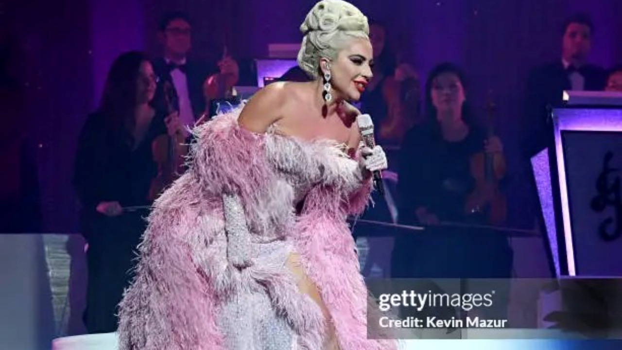 Irmã de Lady Gaga participa da Semana de Moda de Las Vegas