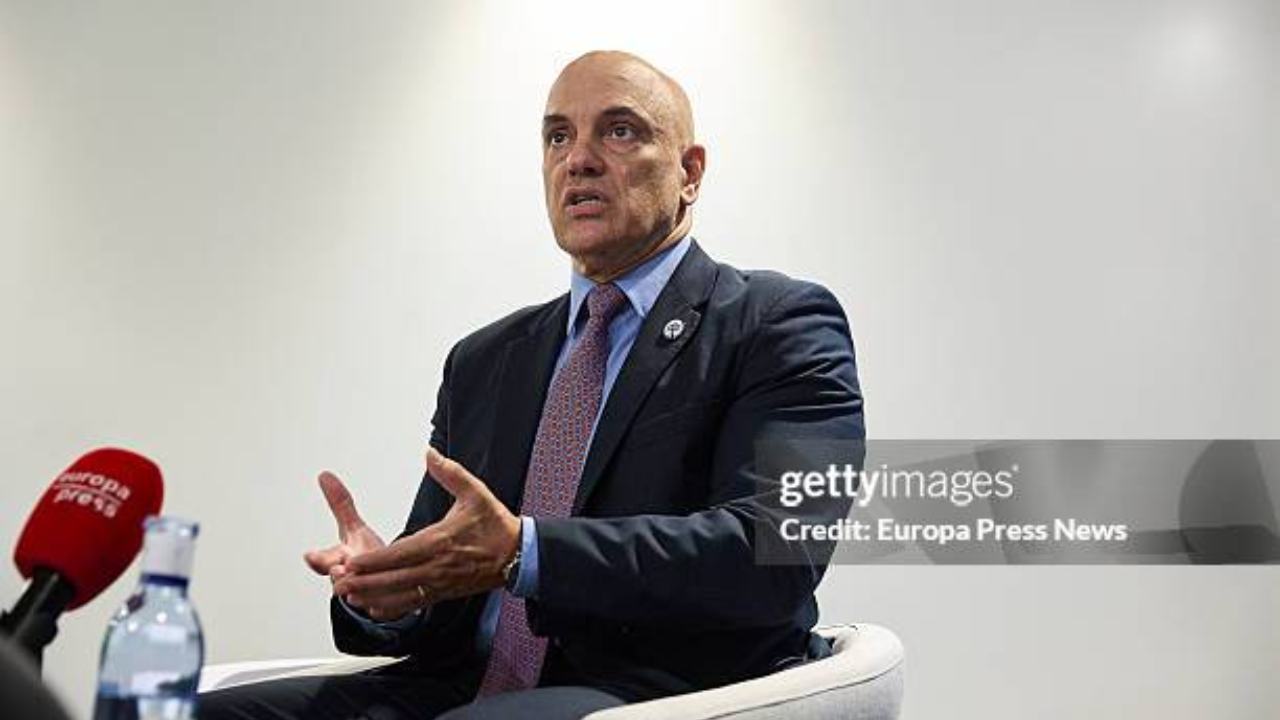 Sóstenes Cavalcante diz que denunciará Alexandre de Moraes em embaixada