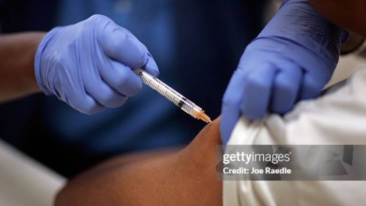 Anvisa aprova primeira vacina de dose única contra a dengue