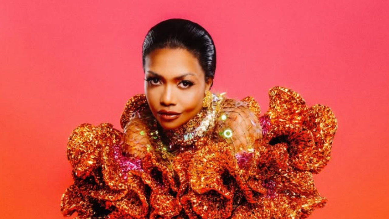 Gaby Amarantos aposta em visuais que refletem sua originalidade