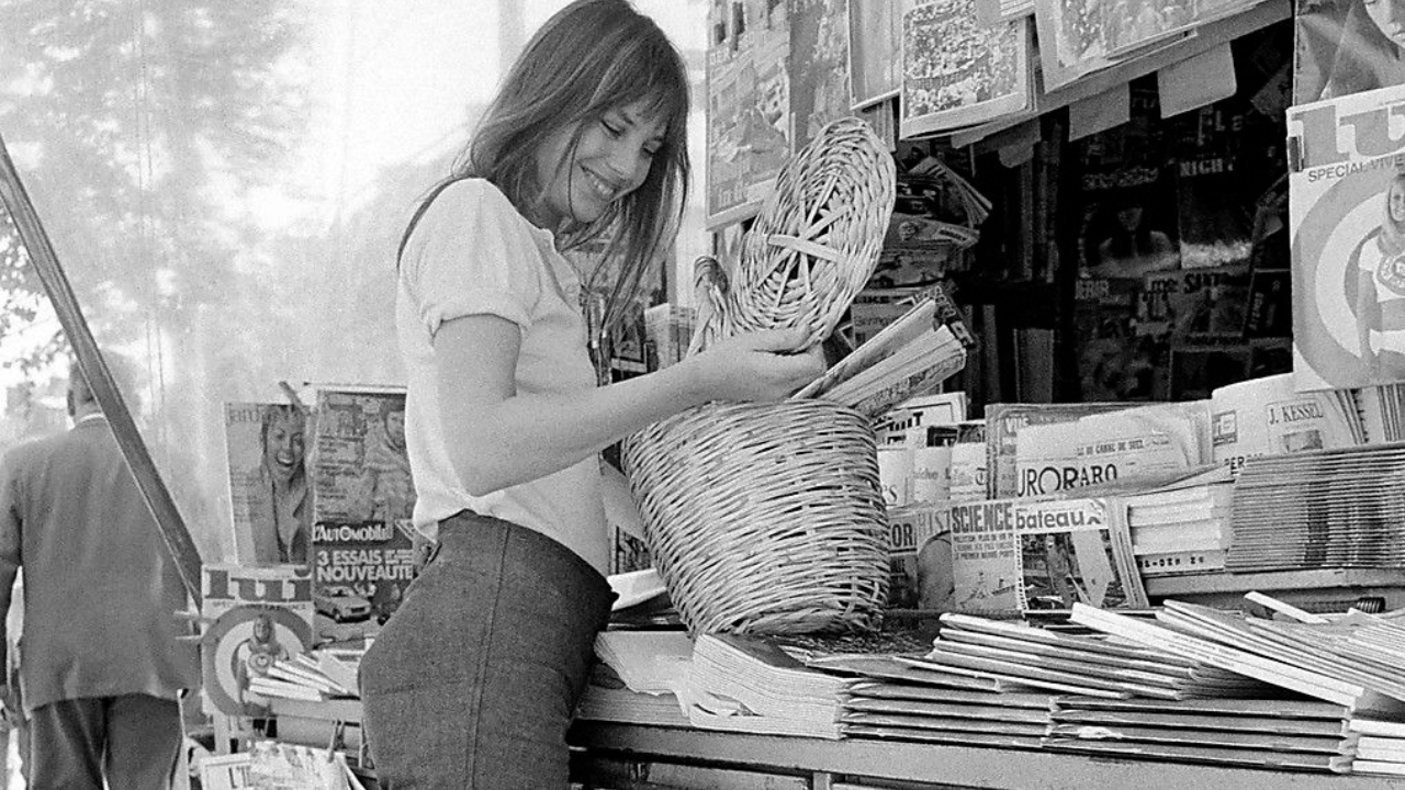 Bolsa de palha retorna as tendências para o verão