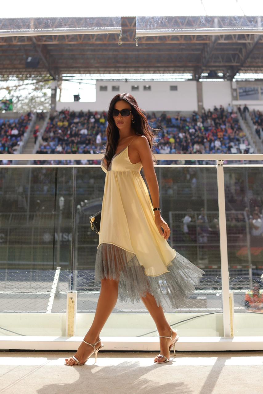 Famosas prestigiam paddock da Louis Vuitton no primeiro dia de Fórmula 1 Famosas prestigiam paddock da Louis Vuitton no primeiro dia de Fórmula 1