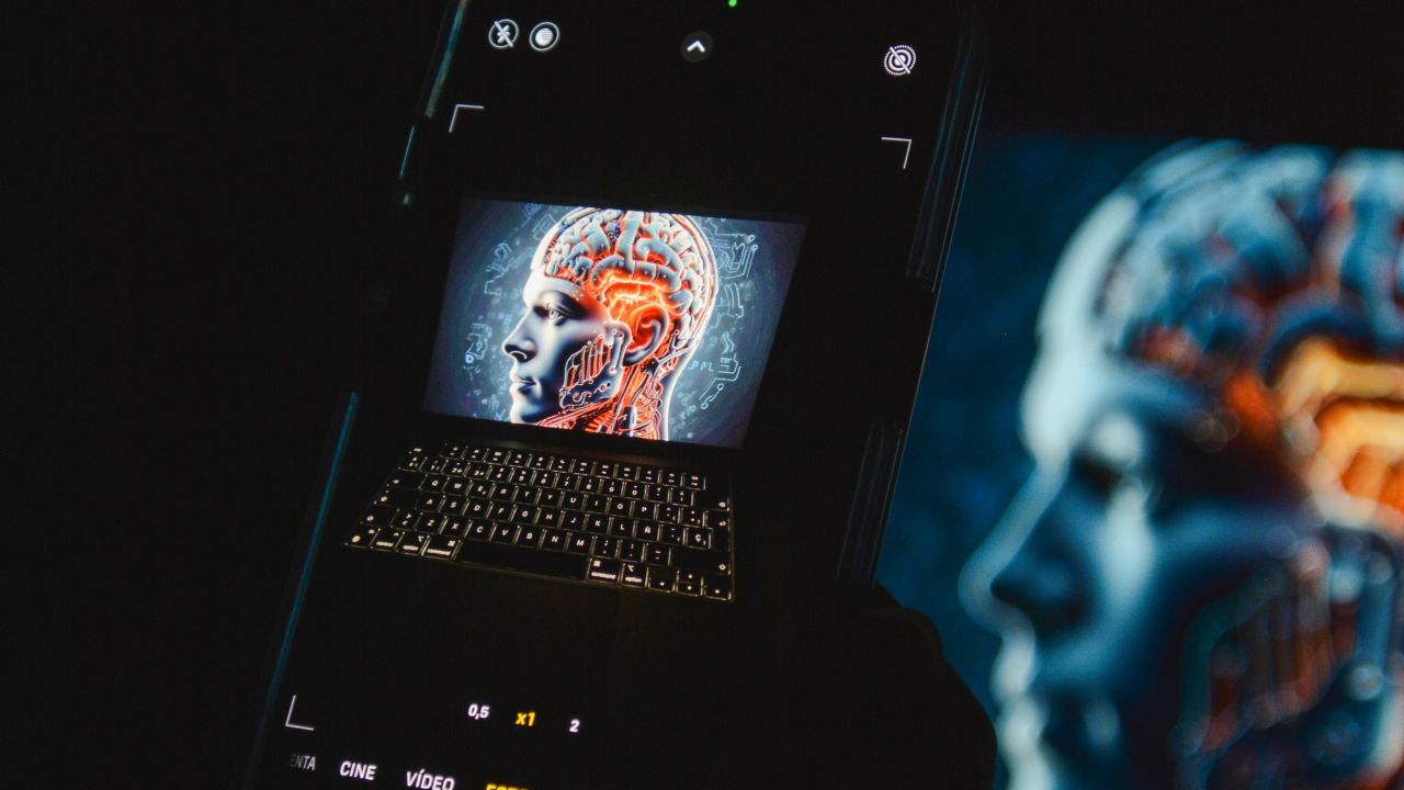 Estudo revela que IA perde coerência com exposição a conteúdo de baixa qualidade