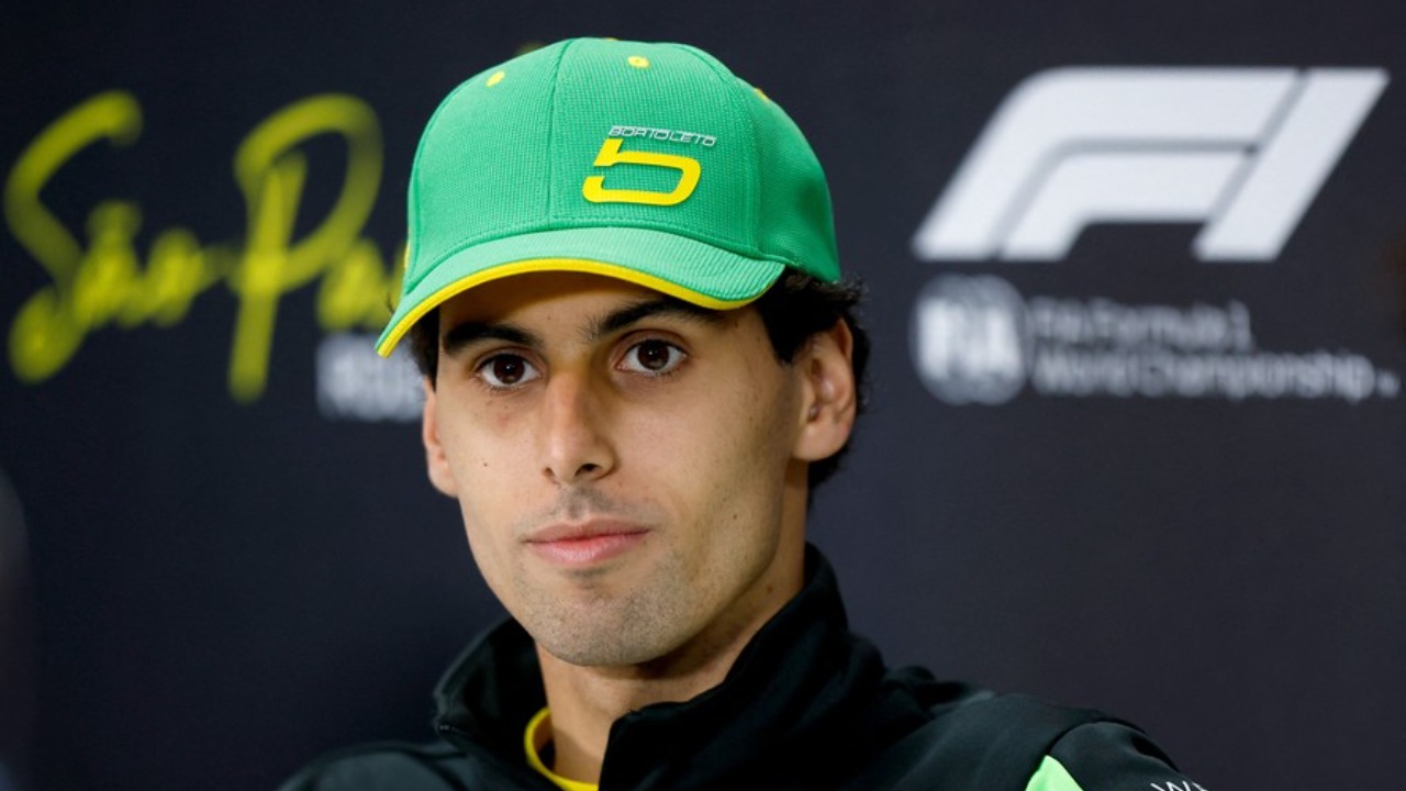 Gabriel Bortoleto estreia no Brasil pela Fórmula 1, mas abandona ainda na primeira volta