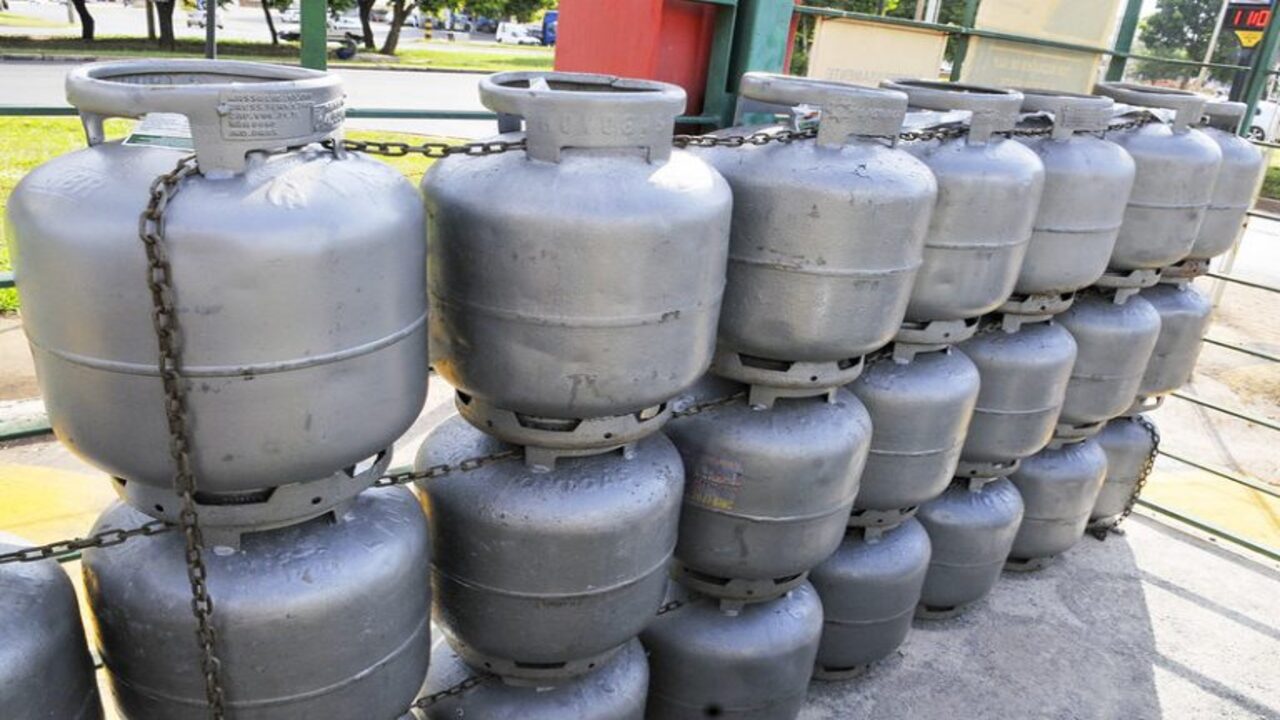 Gás do Povo inicia distribuição gratuita de botijões