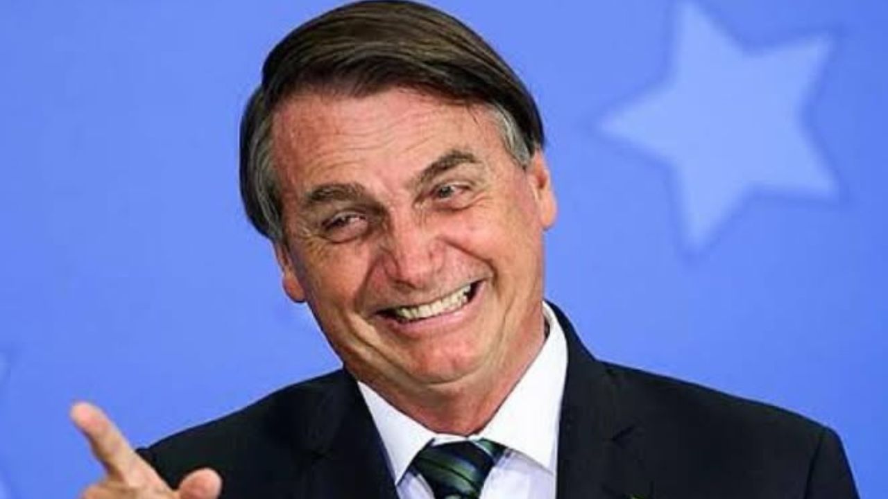 Moraes converte prisão domiciliar de Bolsonaro em preventiva