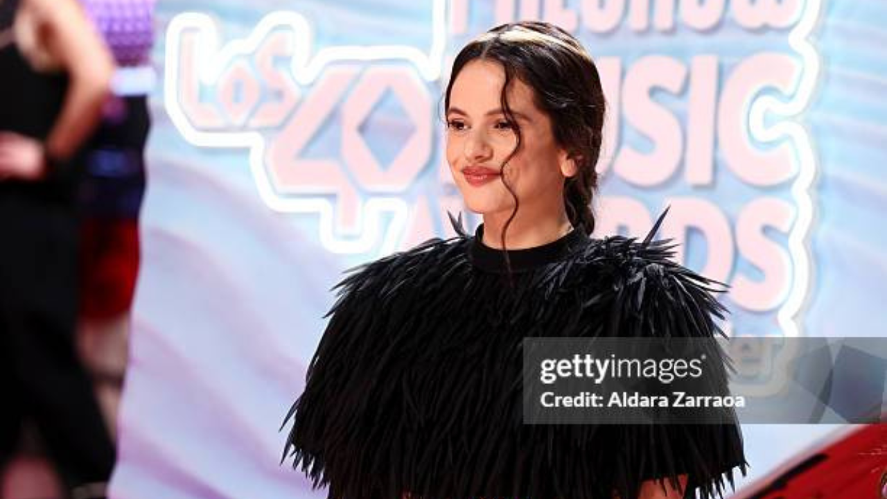 Rosalía inaugura “LUX” no Los40 Music Awards