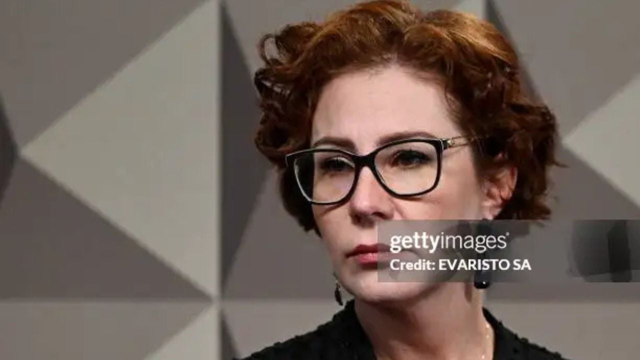 Carla Zambelli pode ter cassação em analise do CCj da Câmara nesta terça-feira