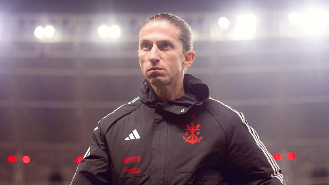 Durante coletiva, Filipe Luís fala sobre permanência no Flamengo
