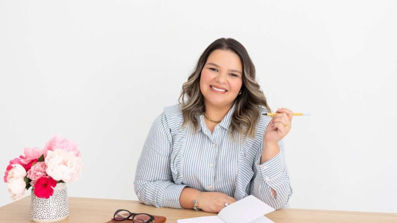 Lorena Gallardo e a neurociência do bilinguismo: quando aprender uma língua transforma o cérebro e a forma de pensar