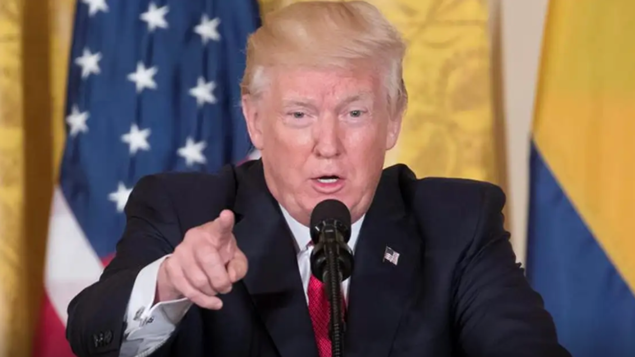 Carta atribuída a Epstein que cita Trump é considerada falsa pelo Departamento de Justiça