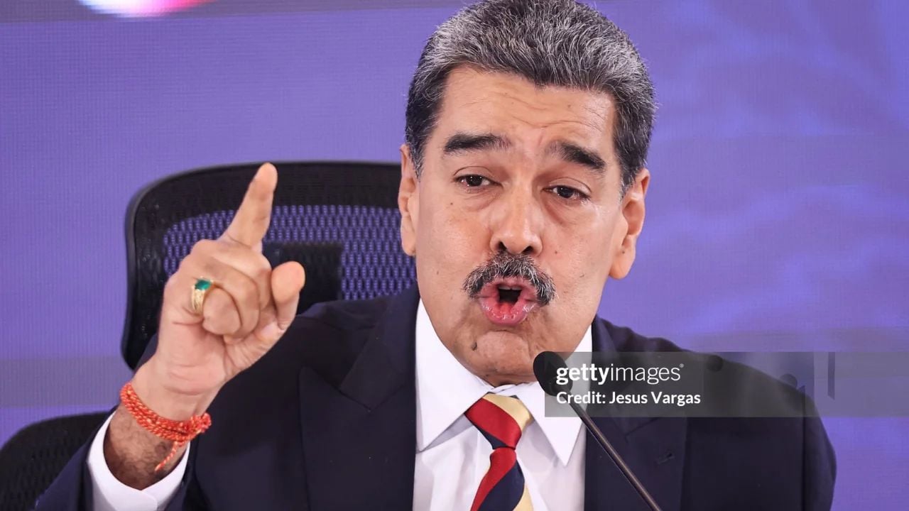 EUA pressionam, mas Maduro rejeita saída imediata proposta por Trump