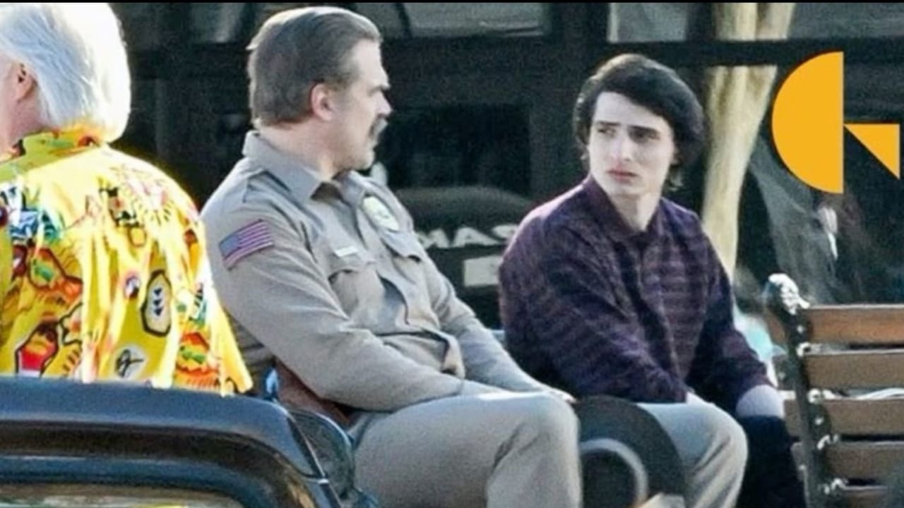 Stranger Things: nova imagem destaca Hopper e Mike no Volume 2