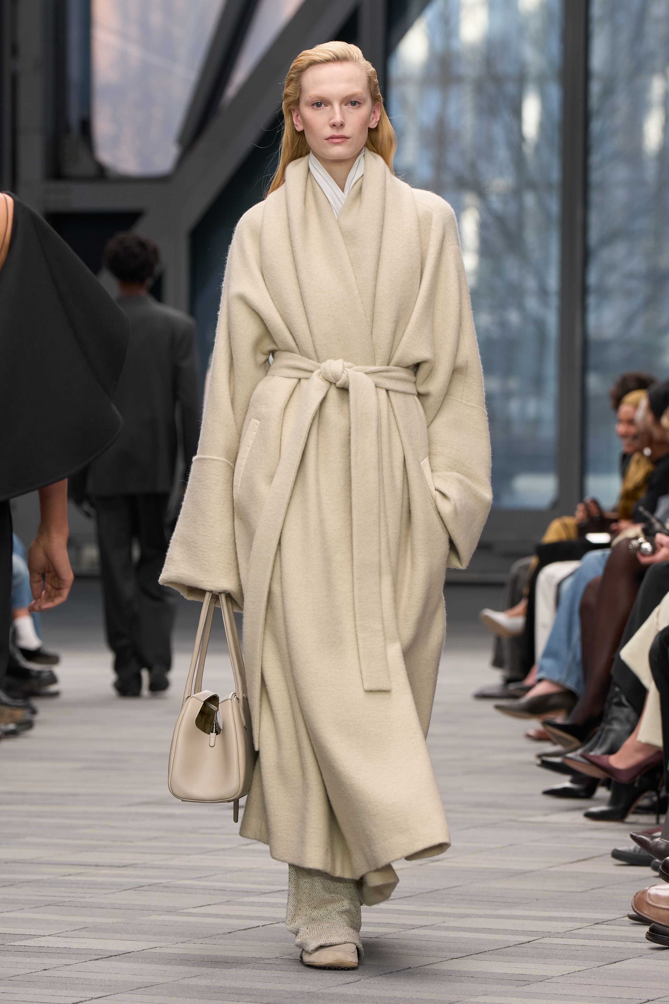 Calvin Klein Collection por Veronica Leoni, Desfile Fall 2026, apresentado em Nova York