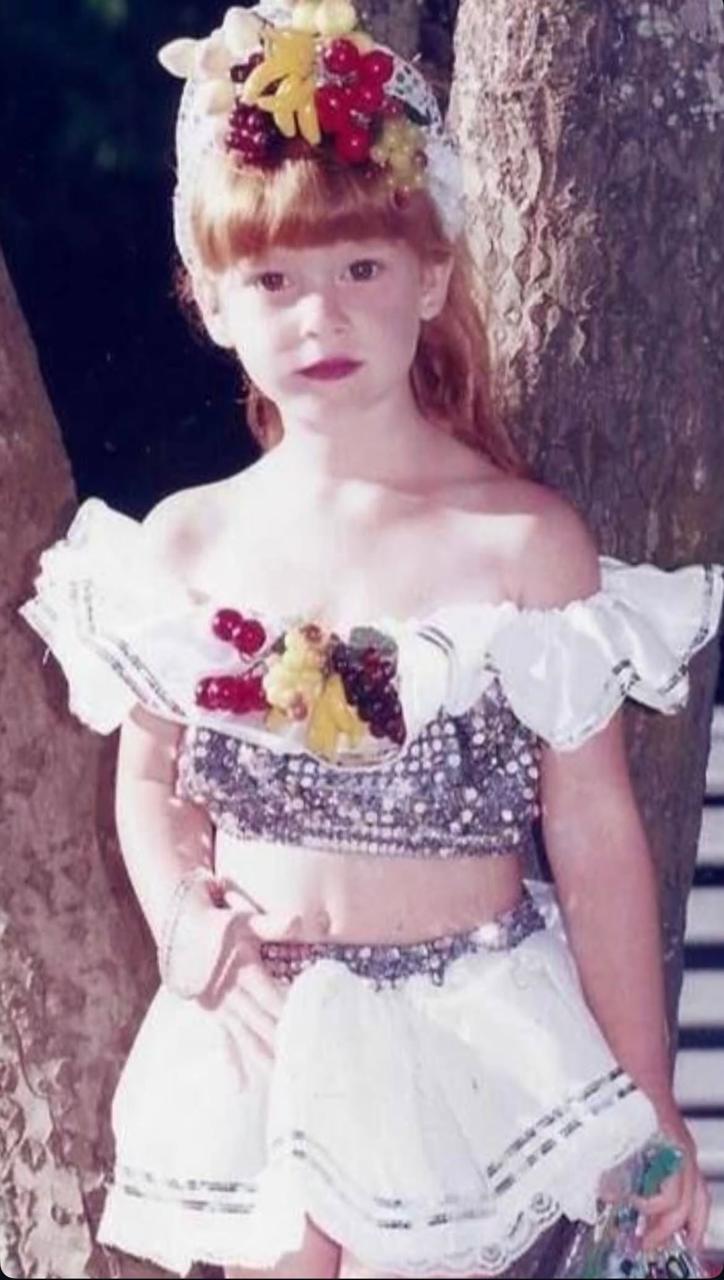 Marina Ruy Barbosa e Sabrina Sato apostam no mesmo look em eventos diferentes Marina Ruy Barbosa e Sabrina Sato apostam no mesmo look em eventos diferentes