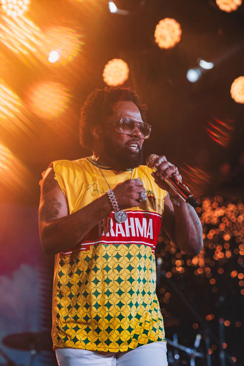 Com presença de Ancelotti e Simone Susinna, Camarote Bar Brahma esgota segunda noite de ingressos no Carnaval paulista Com presença de Ancelotti e Simone Susinna, Camarote Bar Brahma esgota segunda noite de ingressos no Carnaval paulista