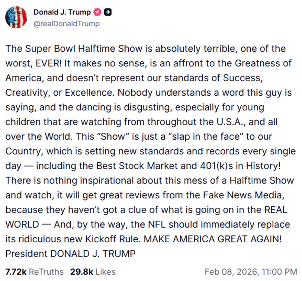 Publicação de Trump em suas redes sociais detonando apresentação no intervalo do Super Bowl | Foto: Reprodução/Donald Trump no Truth Social