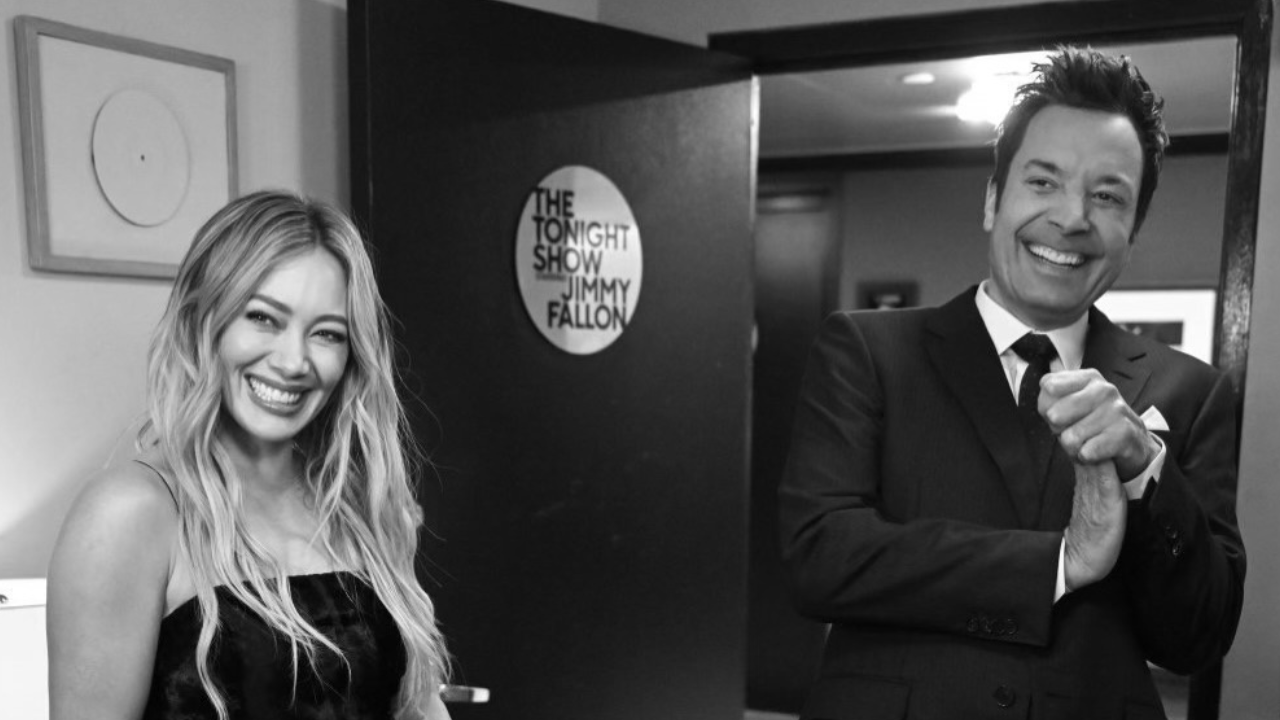 Hilary Duff estreia “Roommates” no talk show de Jimmy Fallon