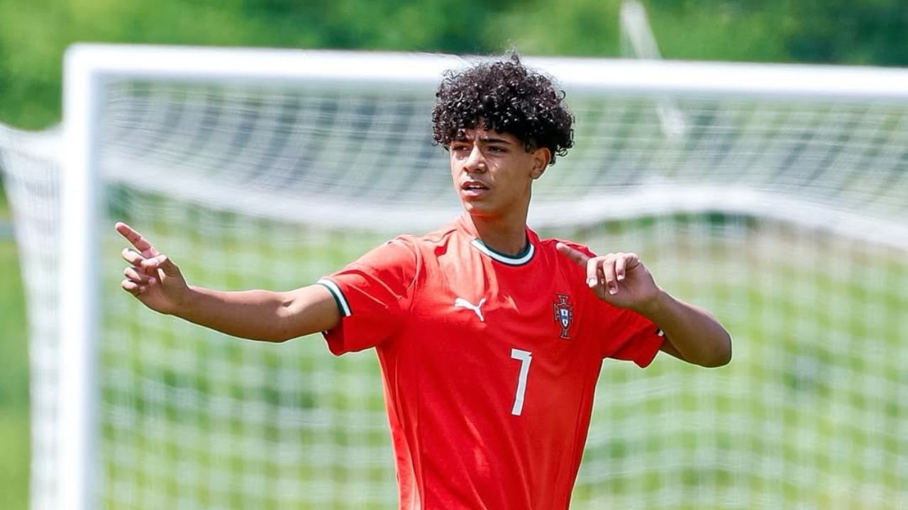 Cristiano Jr. provoca discussão em clássico nas categorias de base