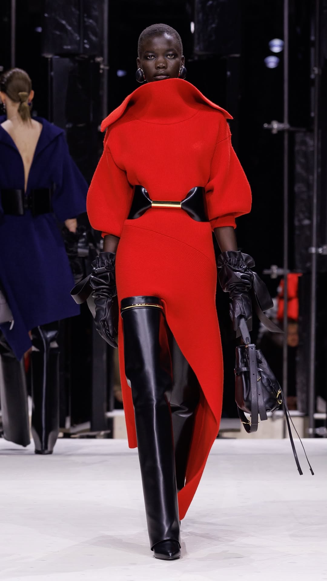 Givenchy celebra a pluralidade feminina na Semana de Moda de Paris