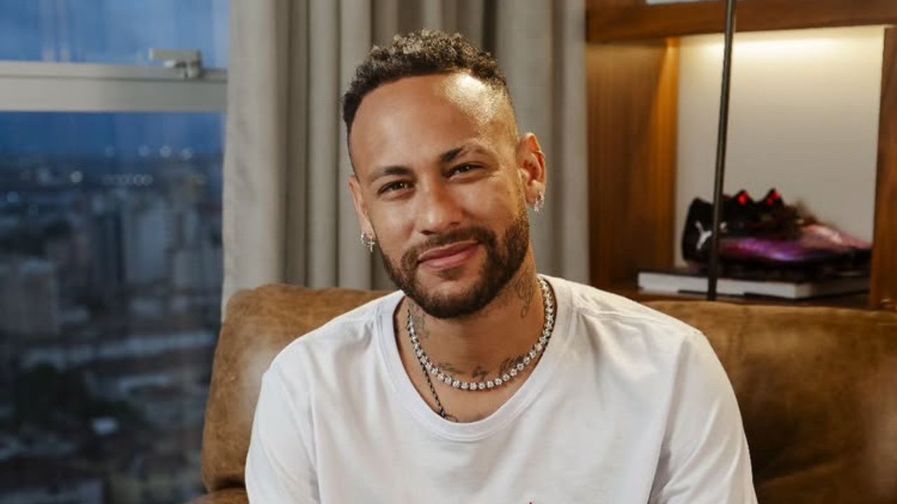 Neymar é criticado por torcedores rivais e rebate às provocações