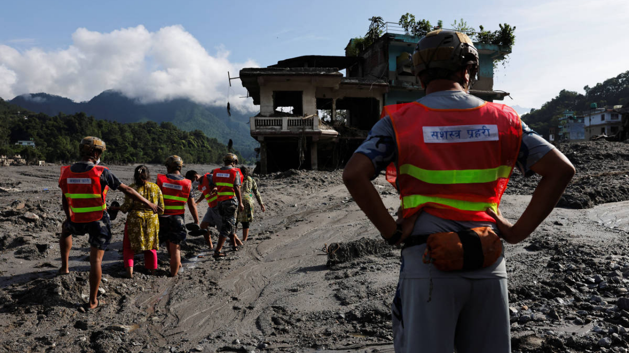 Desastre no Nepal | Reprodução/X/@folha
