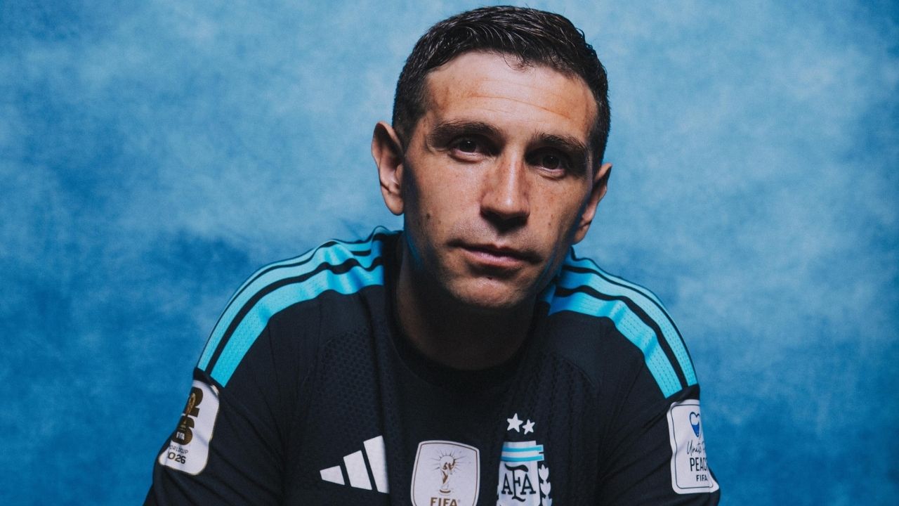 Chelsea acerta acordo com Aston Villa por Emiliano “Dibu” Martínez
