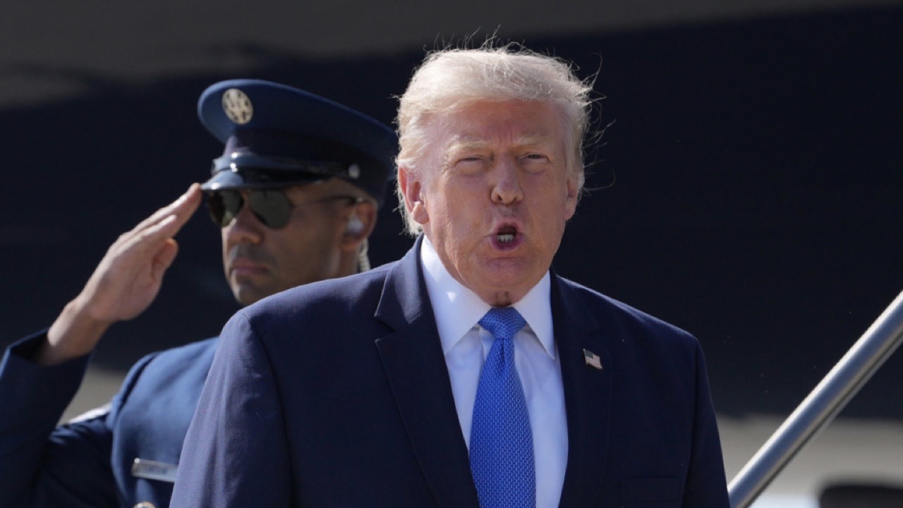Trump promete guerra econômica devastadora contra o Irã