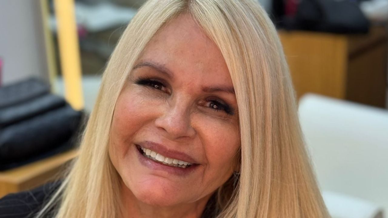 Monique Evans mostra resultado de cirurgia plástica e se surpreende: “Chocada com a minha cara”