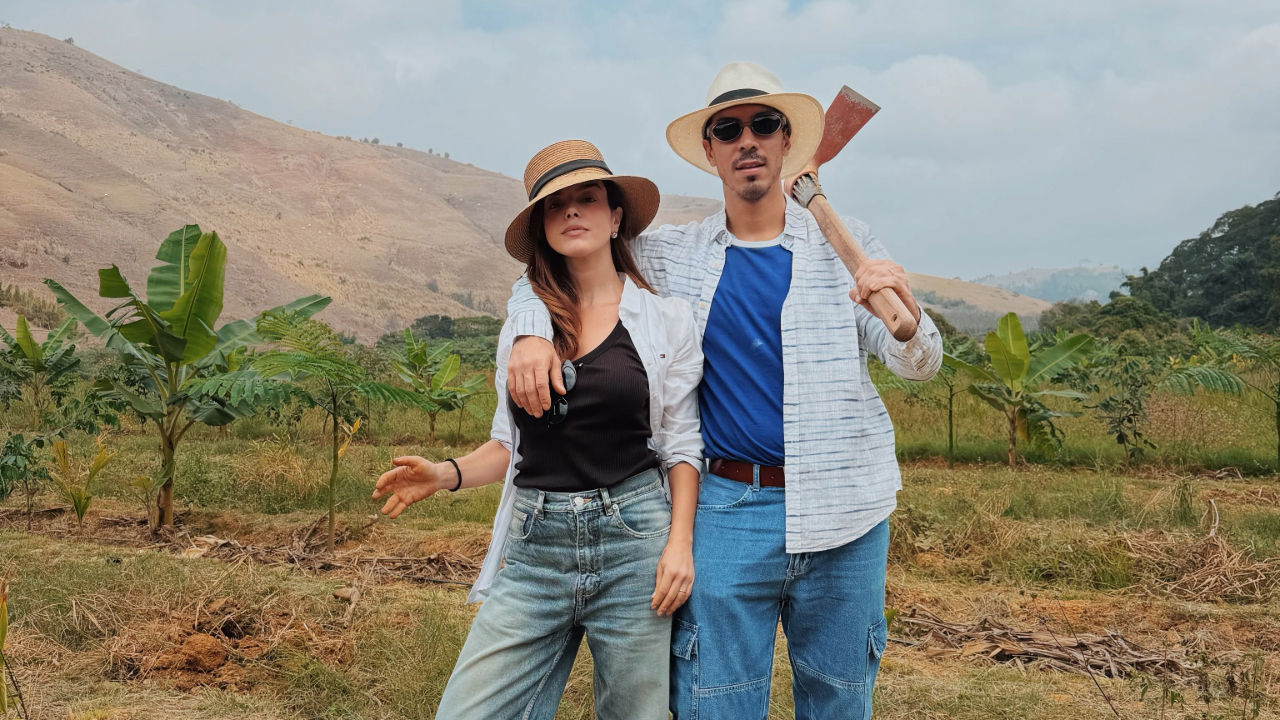 Em clima de vida no campo, Giovanna Lancellotti e Gabriel David mostram detalhes de dia de colheita e contato com a natureza