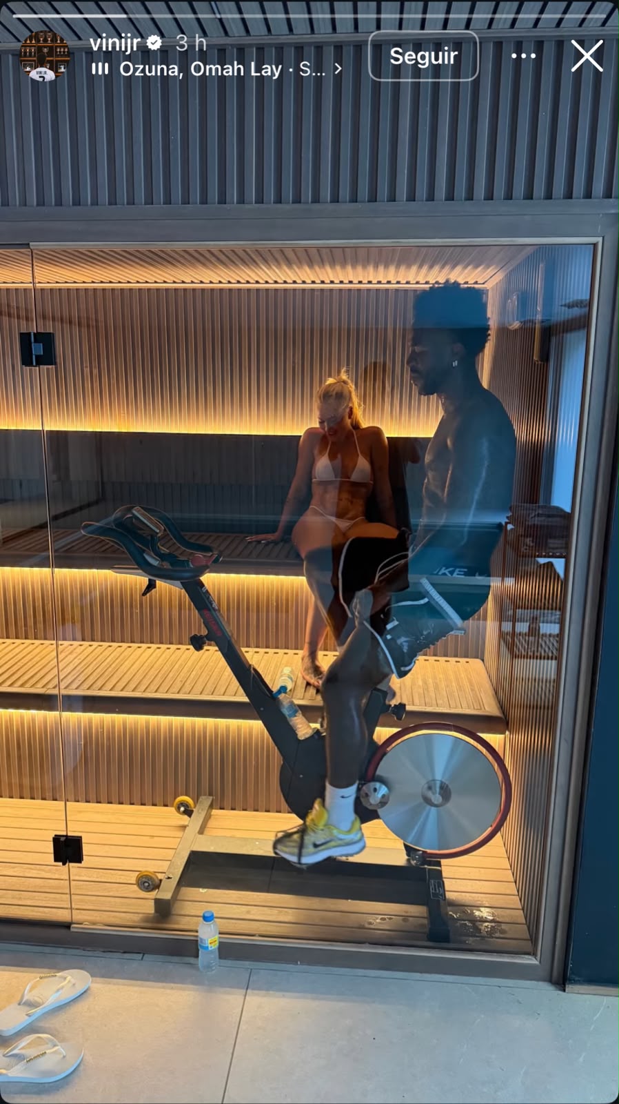 Vini Jr. compartilha momento com Virginia Fonseca na sauna de seu lar em Madri Vini Jr. compartilha momento com Virginia Fonseca na sauna de seu lar em Madri
