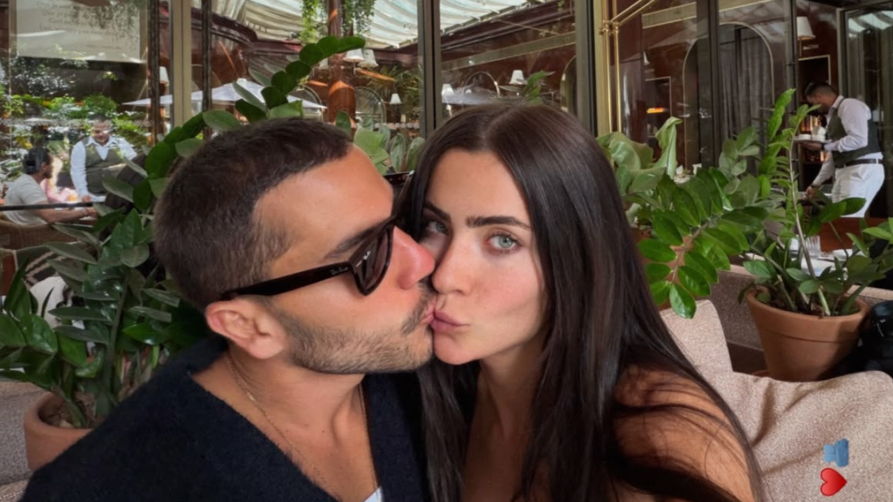 Jade Picon e André Lamoglia trocam beijo apaixonado em novo clique