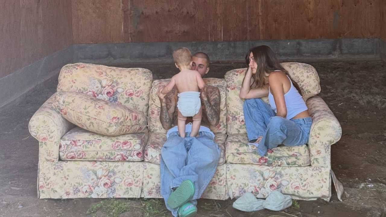 Hailey Bieber celebra aniversário de 2 anos do filho, Jack Blues, com Justin Bieber