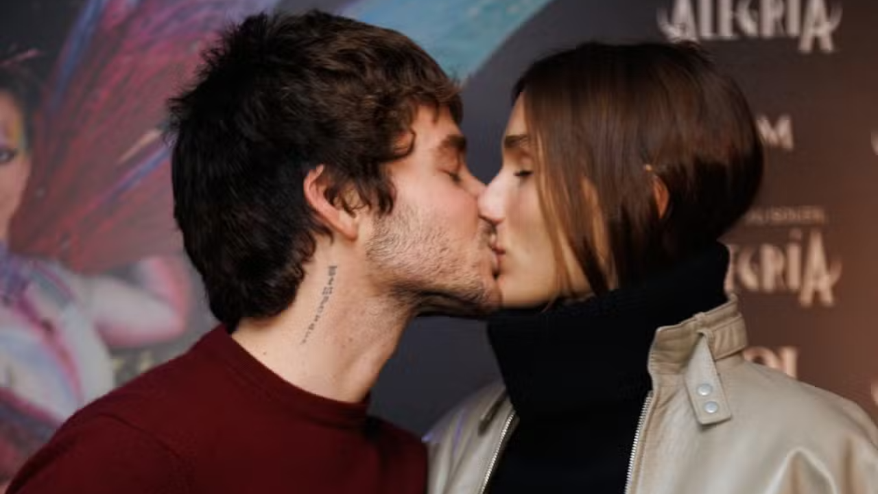Sasha Meneghel e João Lucas são flagrados em beijo apaixonado durante Cirque du Soleil em São Paulo