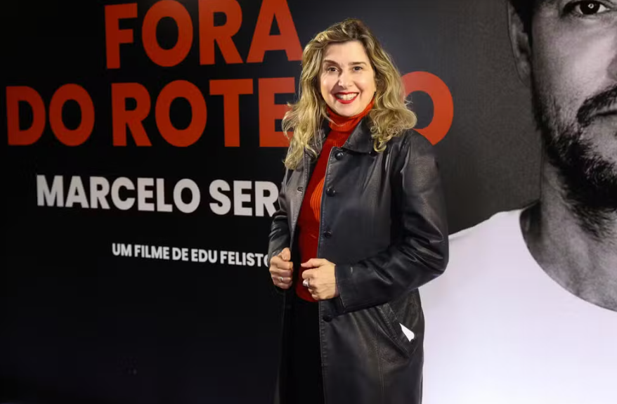 Marcelo Serrado recebe famosos em evento de lançamento de documentário